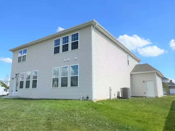 Algonquin, IL 60102,218 Rhinebeck WAY