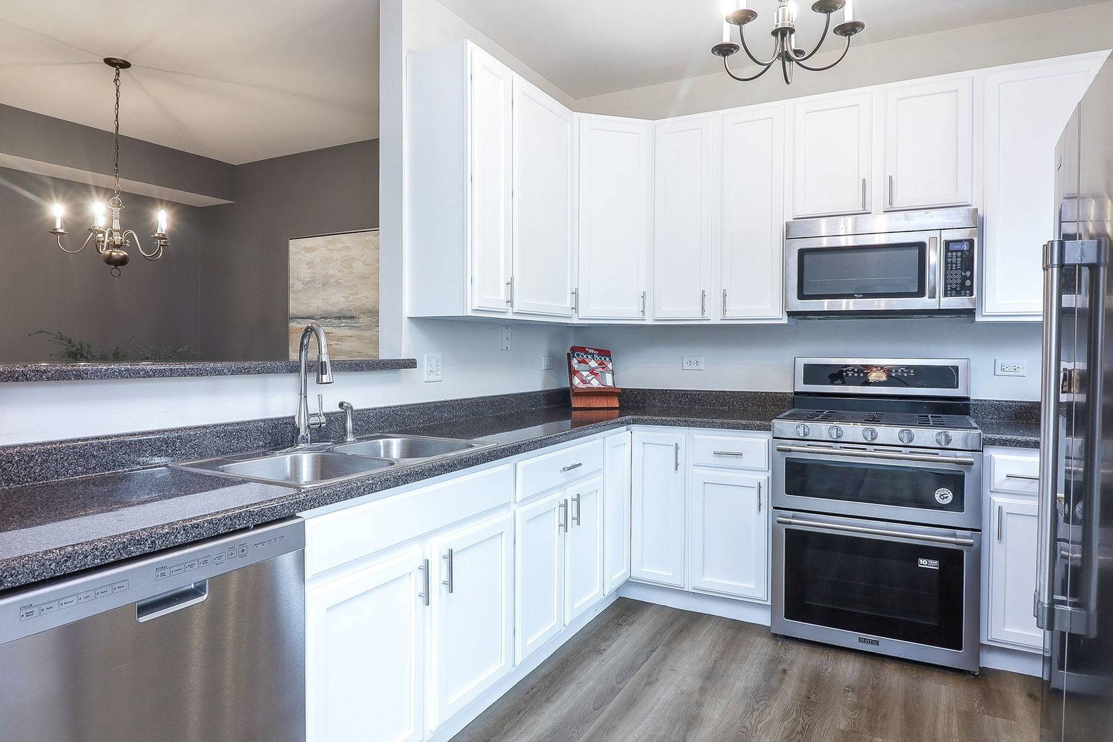 Aurora, IL 60503,1741 Fredericksburg LN