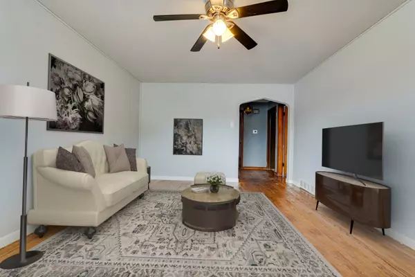 Bellwood, IL 60104,241 51st AVE