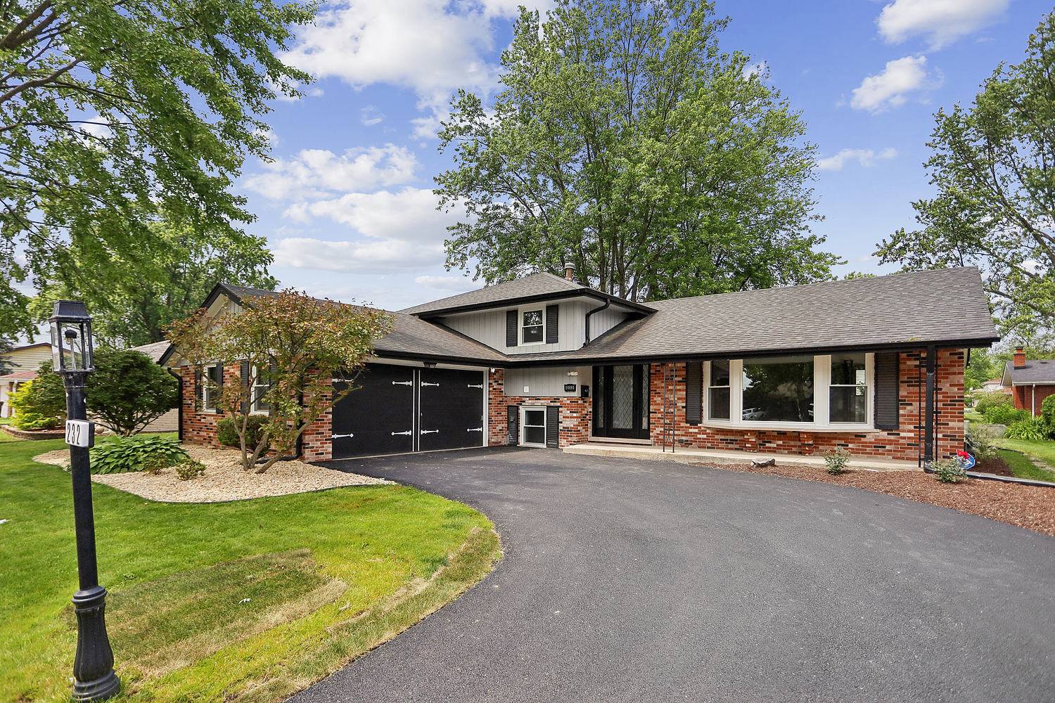 232 S Walnut ST, Glenwood, IL 60425