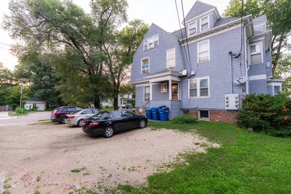 Dekalb, IL 60115,336 College AVE