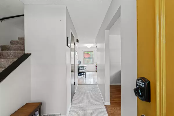 Urbana, IL 61801,805 Shurts ST