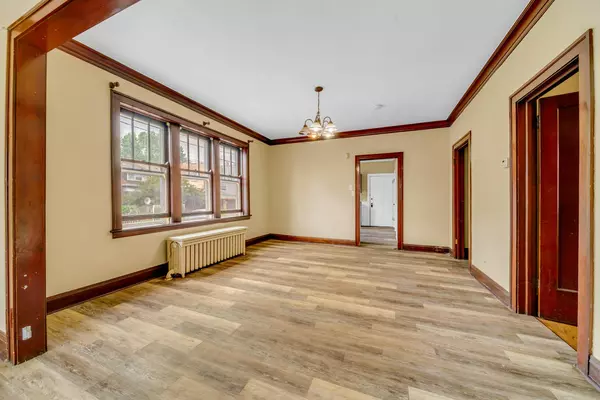 Blue Island, IL 60406,2442 Birdsall ST