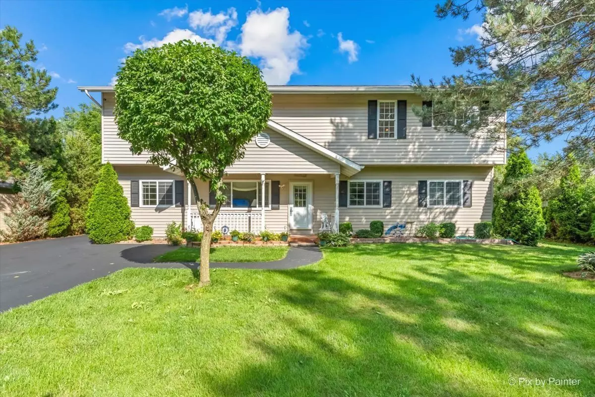 Cary, IL 60013,2819 Sun Valley DR