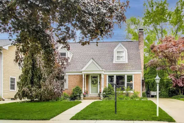 300 Hollywood CT, Wilmette, IL 60091