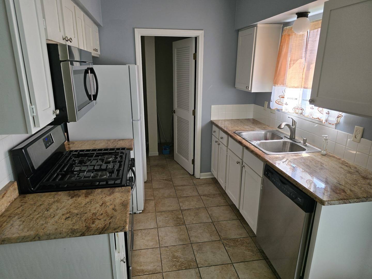Plainfield, IL 60544,14030 Danbury DR #14030