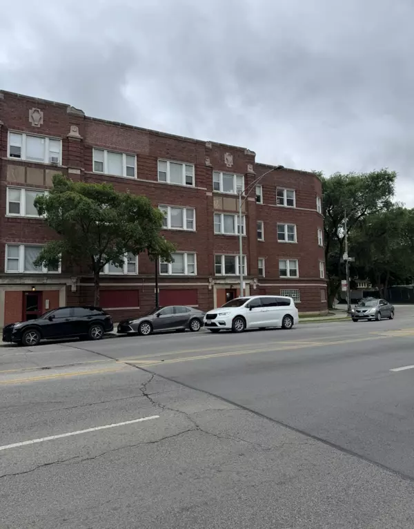 7735 N Sheridan RD #3, Chicago, IL 60626