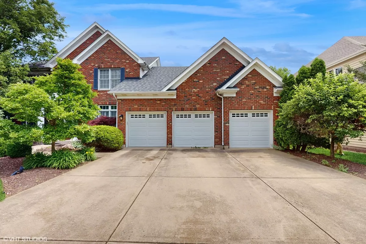 Naperville, IL 60564,3432 Redwing DR