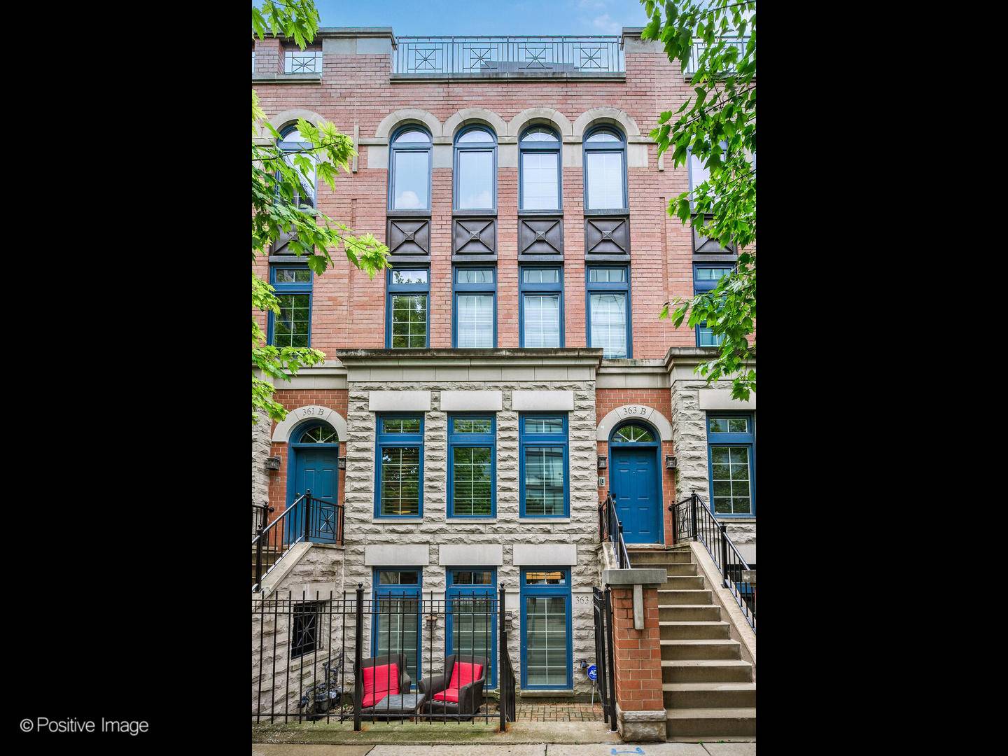 363 W Superior ST #A, Chicago, IL 60654