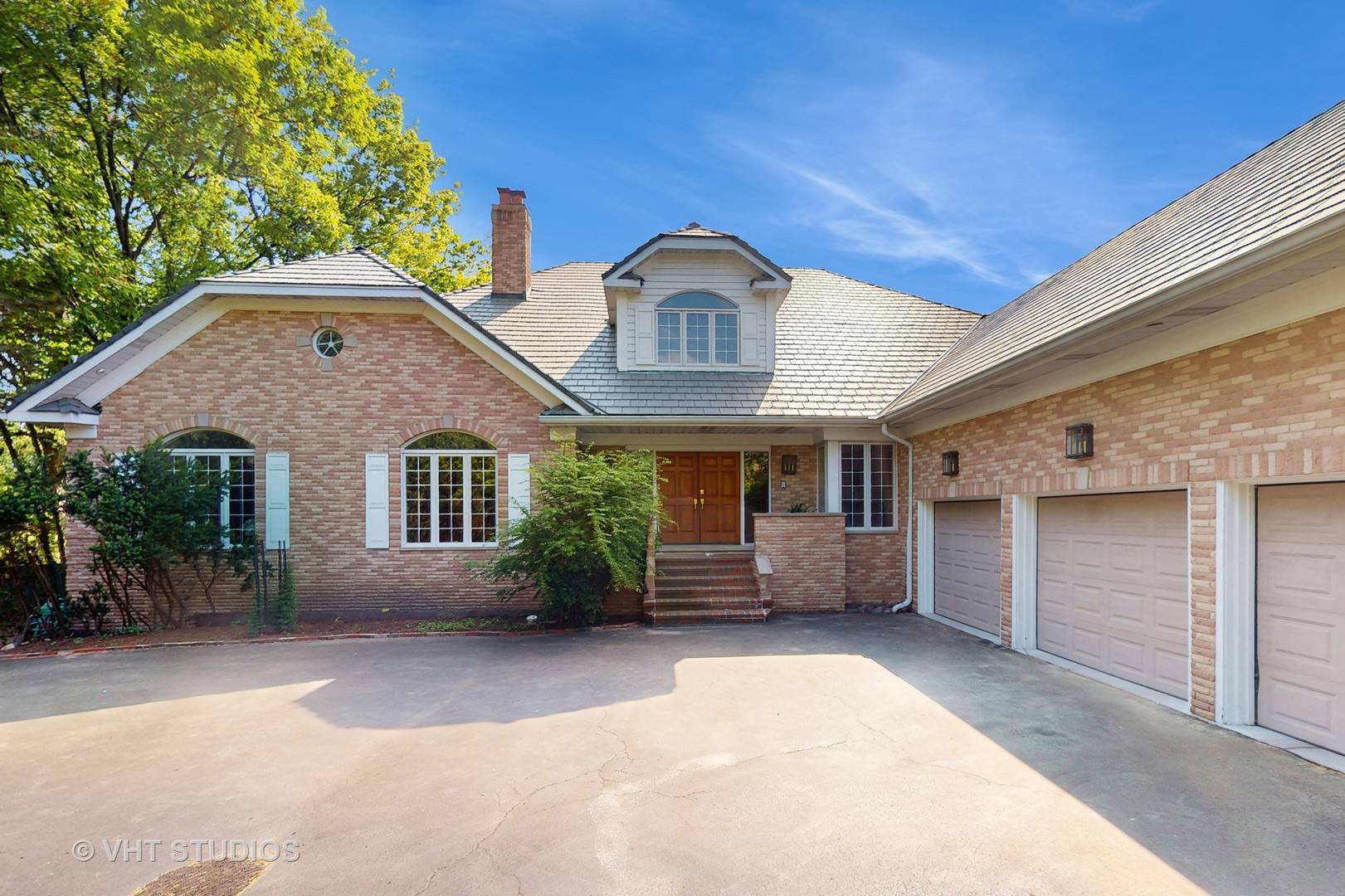 Burr Ridge, IL 60527,8980 N ENCLAVE DR