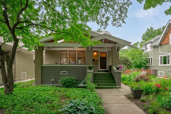 815 Hayes AVE, Oak Park, IL 60302
