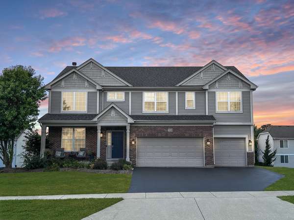 728 Kathi DR, Hampshire, IL 60140