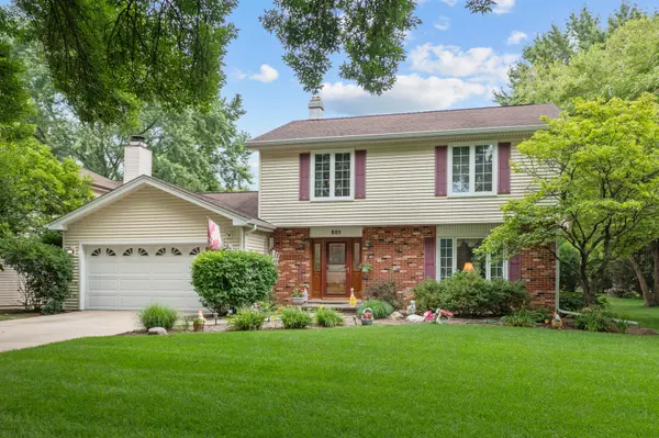 805 Redwood LN, Bartlett, IL 60103