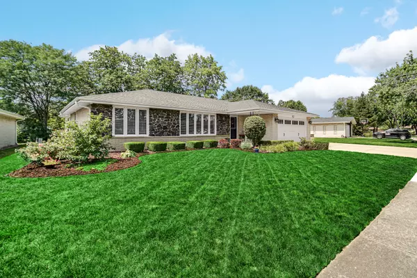 Orland Park, IL 60462,7717 Palm DR