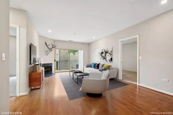 Evanston, IL 60202,1210 CHICAGO AVE #202
