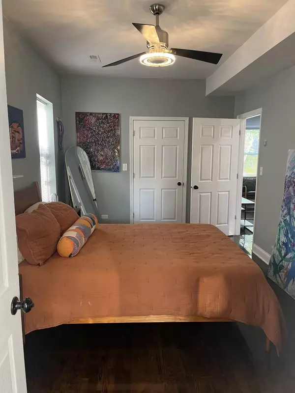Chicago, IL 60651,Address not disclosed