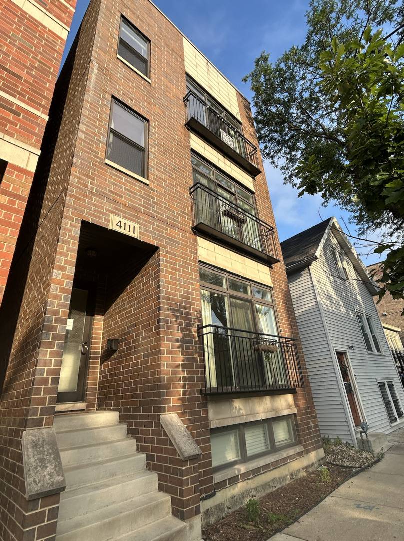 4111 N Western AVE #2, Chicago, IL 60618