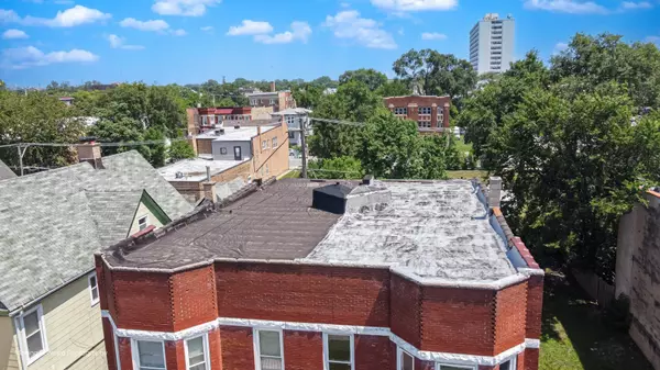 Chicago, IL 60621,7043 S Yale AVE