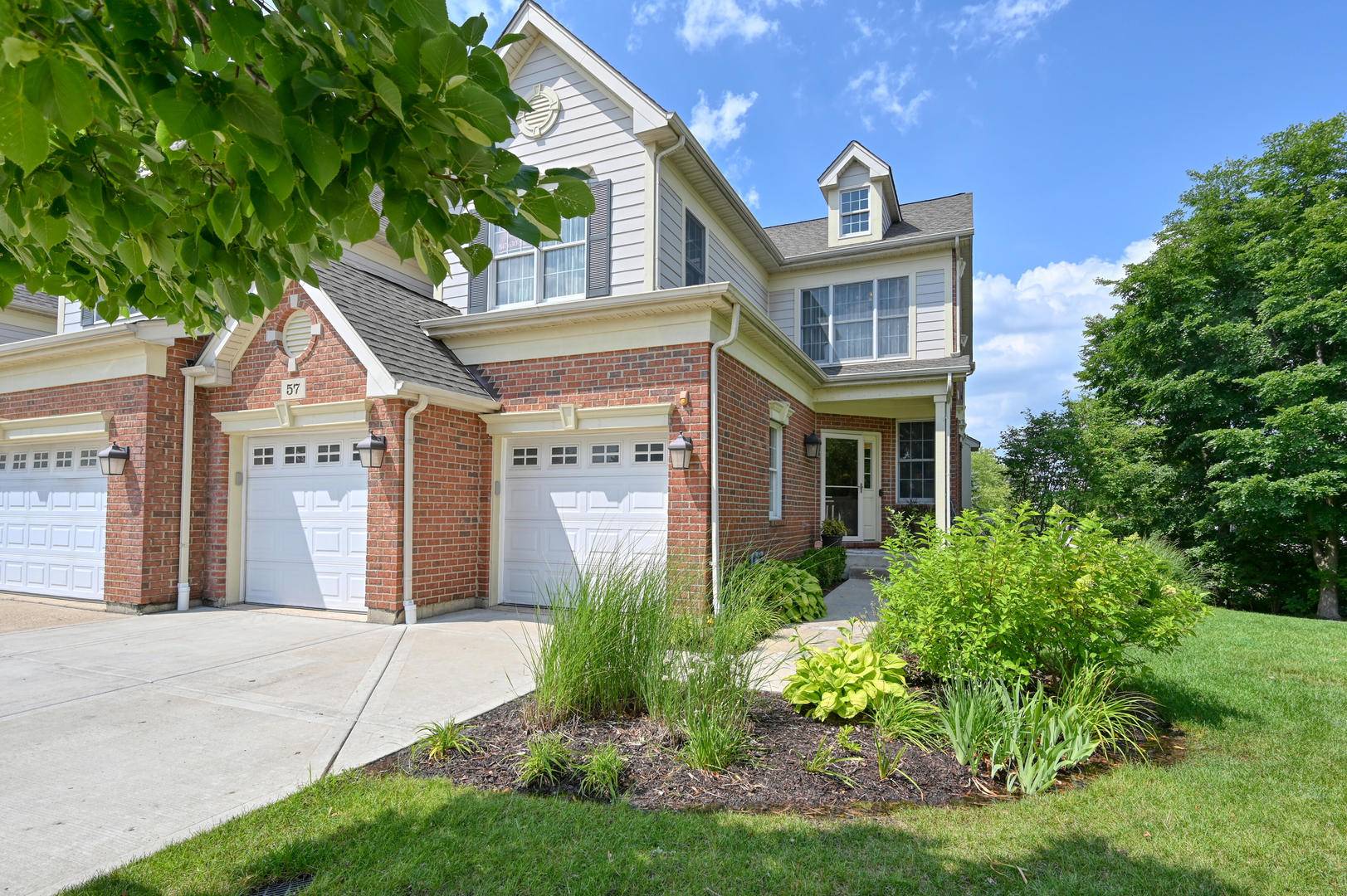 57 Harborside WAY, Hawthorn Woods, IL 60047