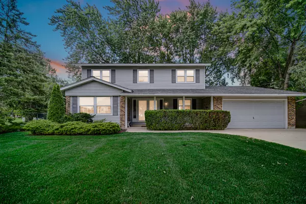 Elk Grove Village, IL 60007,221 Yarmouth RD