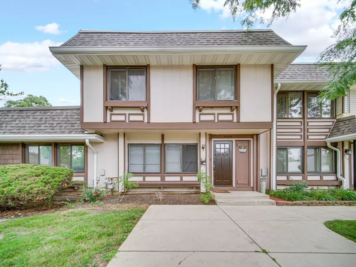 Hanover Park, IL 60133,5563 Court F