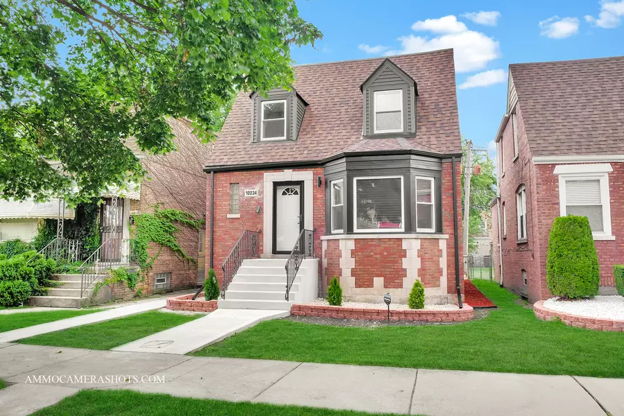 10234 S Saint Lawrence AVE, Chicago, IL 60628