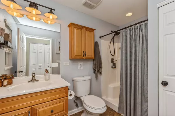 Gurnee, IL 60031,18564 W Judy DR