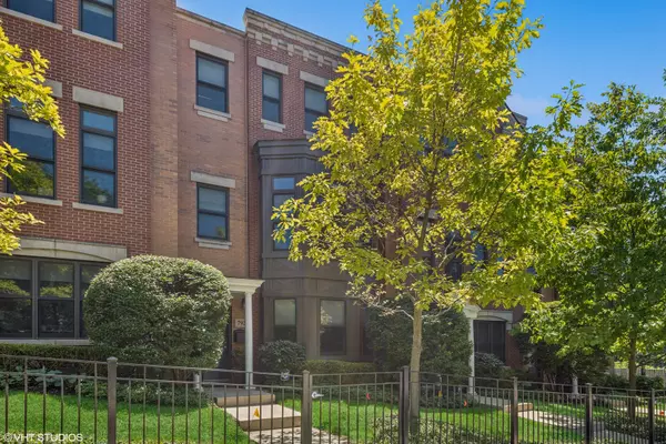 792 Laurel AVE, Highland Park, IL 60035