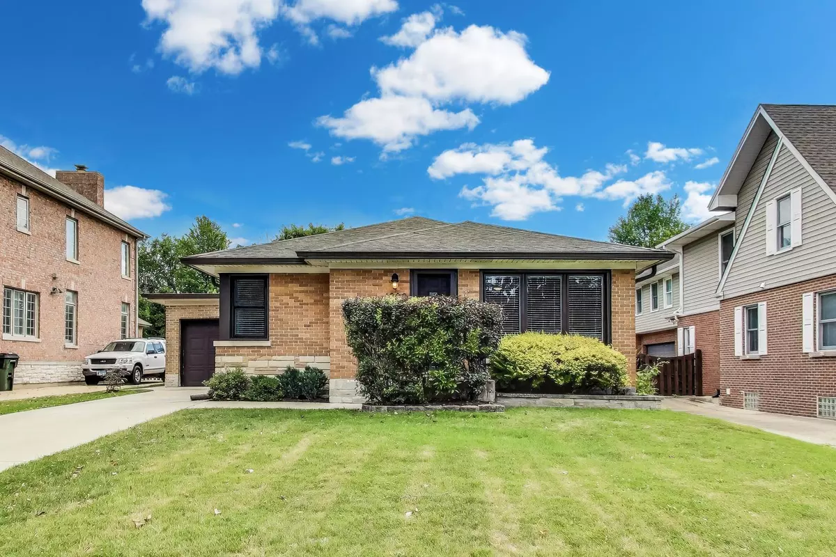 Park Ridge, IL 60068,1209 Linden AVE