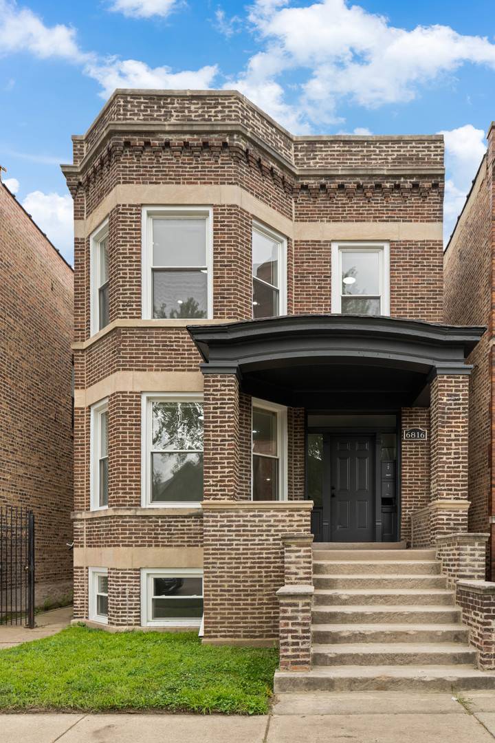 6816 S Champlain AVE, Chicago, IL 60637