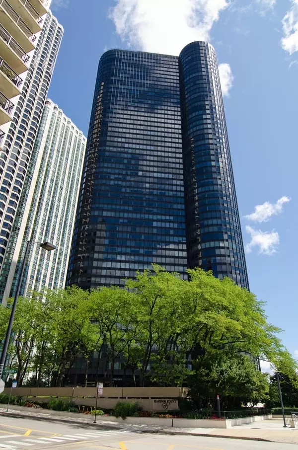 155 N HARBOR DR #2110, Chicago, IL 60601