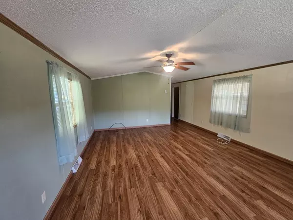 Rock Falls, IL 61071,900 Regan RD #613