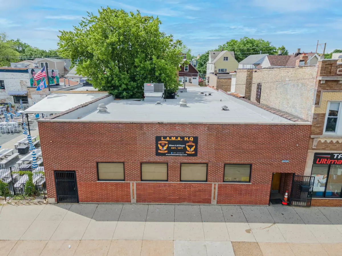 Chicago, IL 60647,3519 W Fullerton AVE