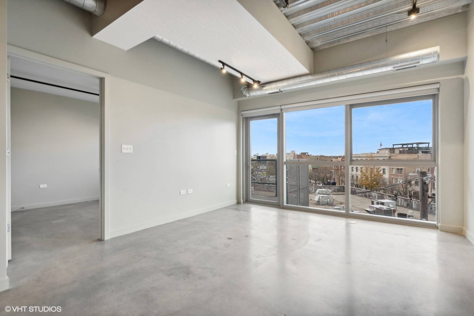 Chicago, IL 60622,1241 N MILWAUKEE AVE #304