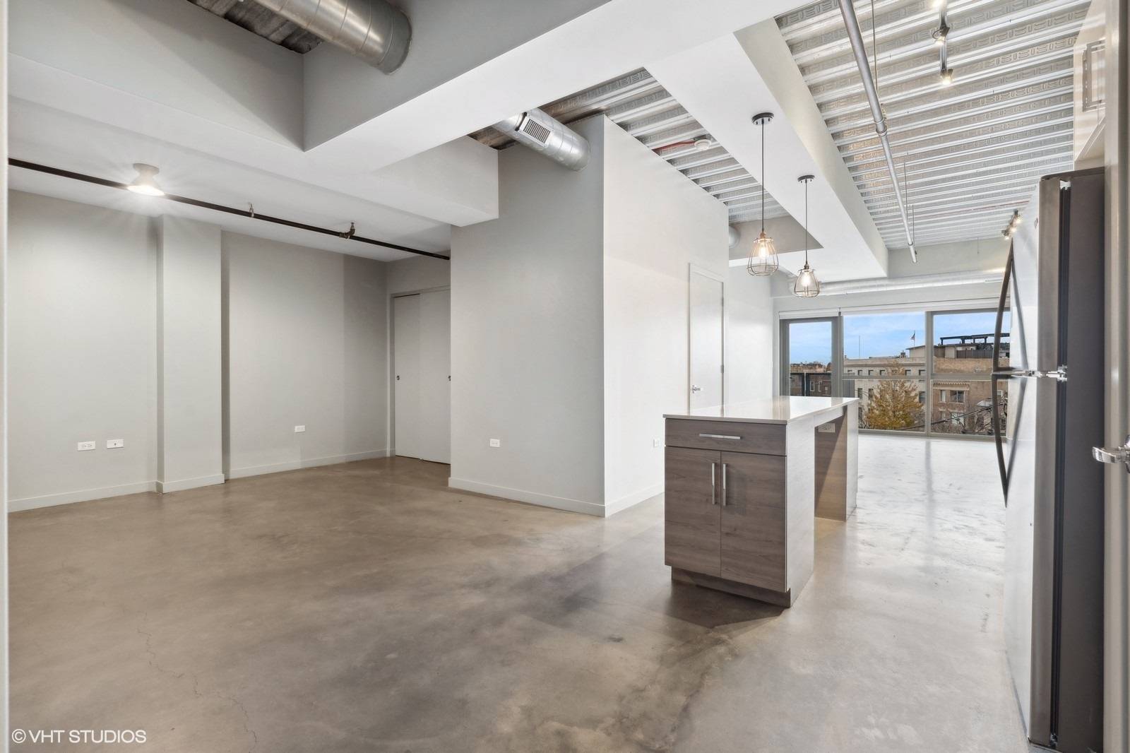 Chicago, IL 60622,1241 N MILWAUKEE AVE #304