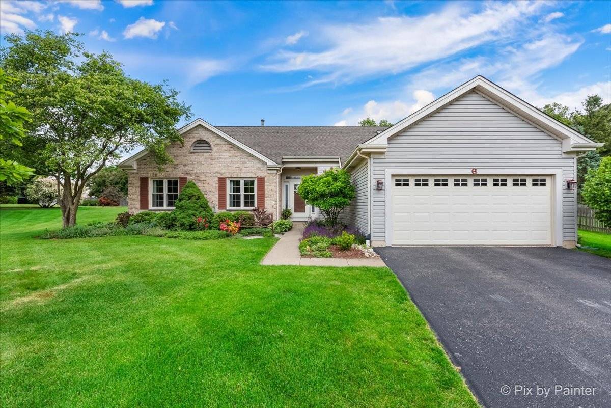 6 Ennis CT, Cary, IL 60013