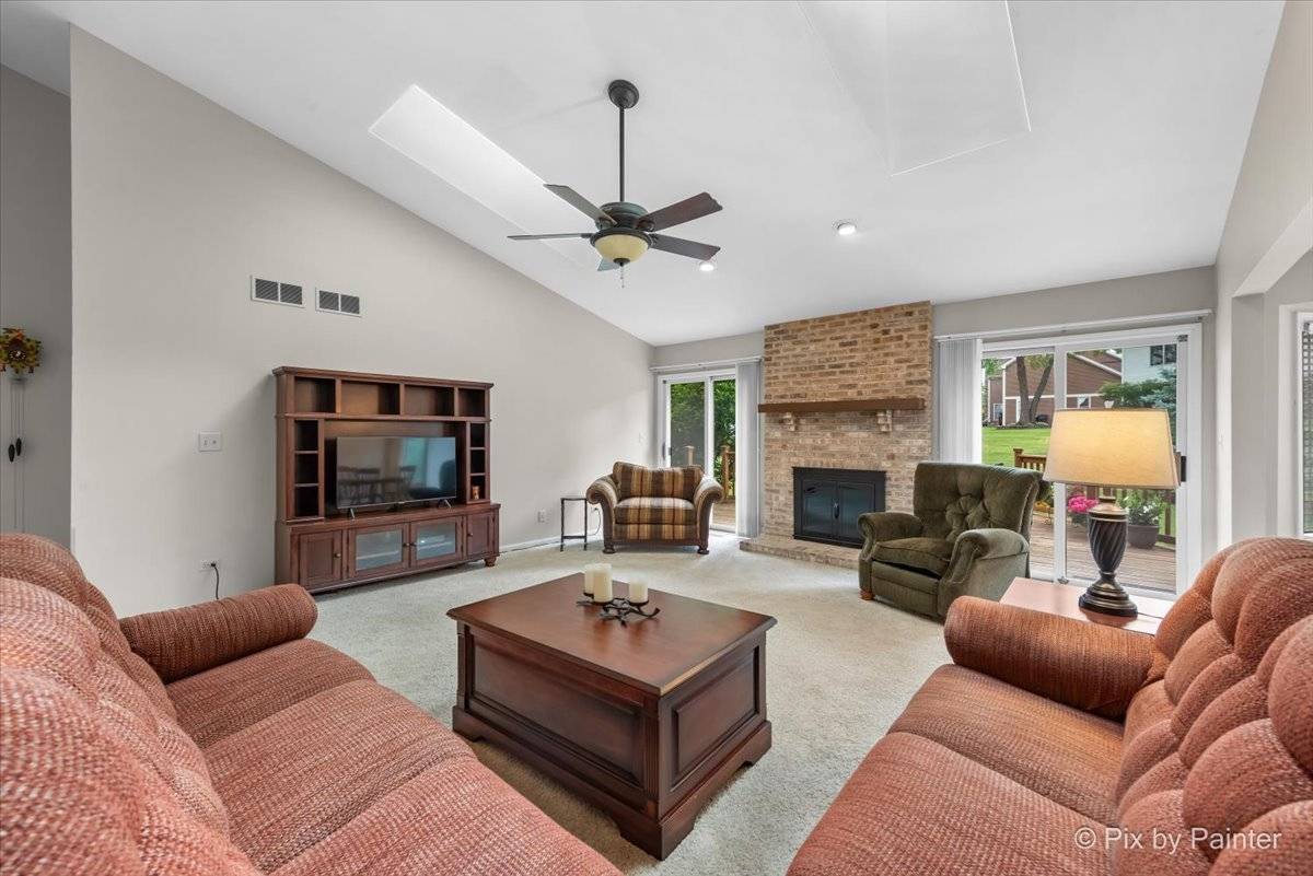 Cary, IL 60013,6 Ennis CT