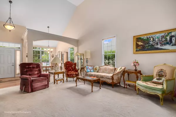 Warrenville, IL 60555,29w509 Cerny CIR