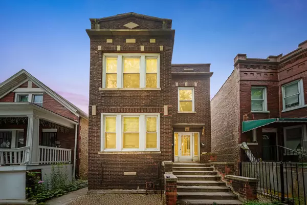 611 N Monticello AVE, Chicago, IL 60624