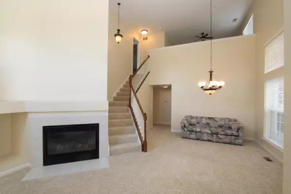 Lakewood, IL 60014,9520 Lenox LN #9520