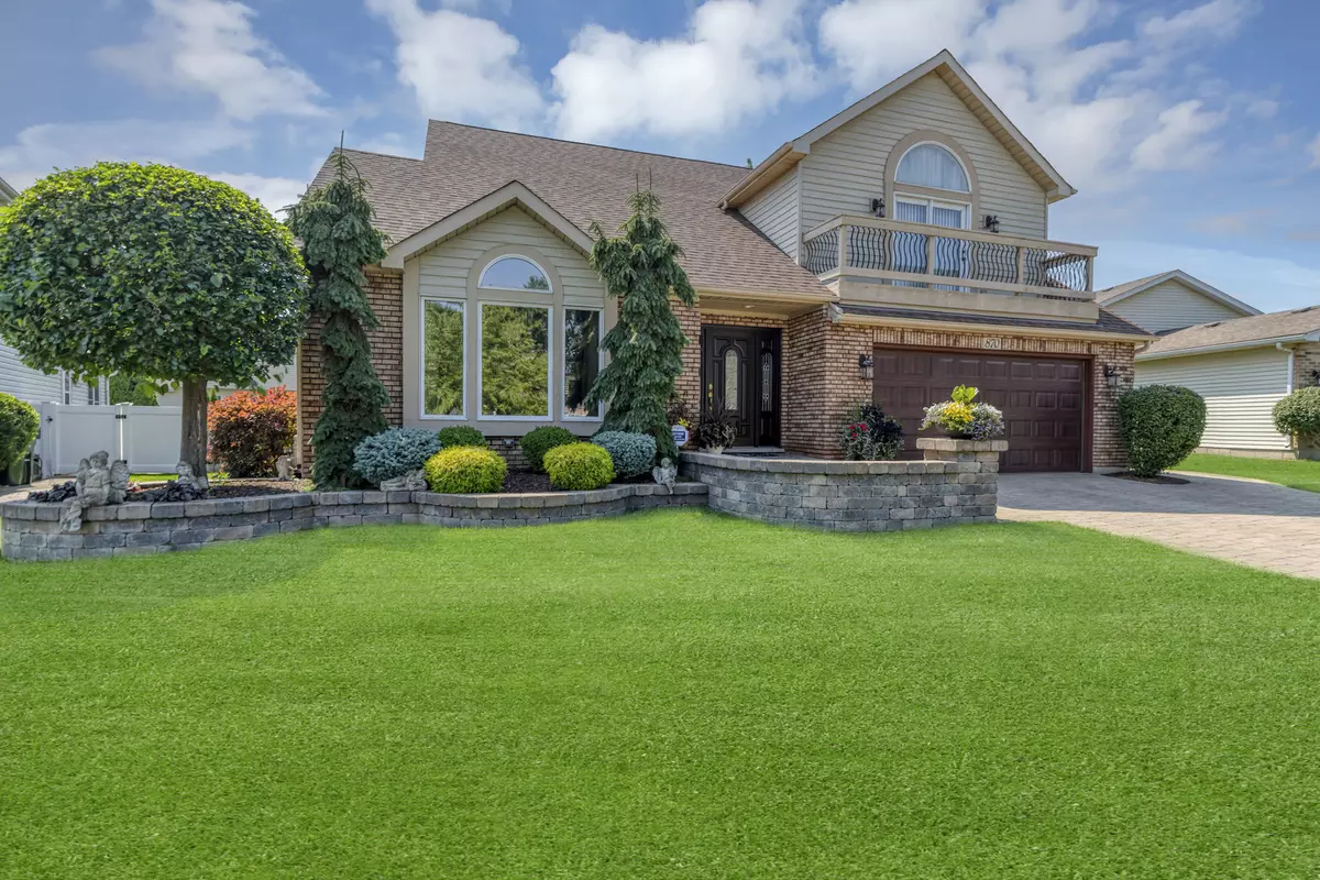 Carol Stream, IL 60188,870 Malibu CT