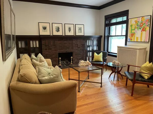 Chicago, IL 60626,6435 N Newgard AVE #3S