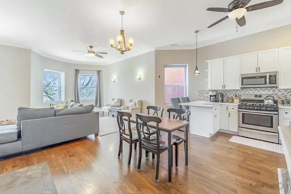 Chicago, IL 60653,4520 S King DR #4B
