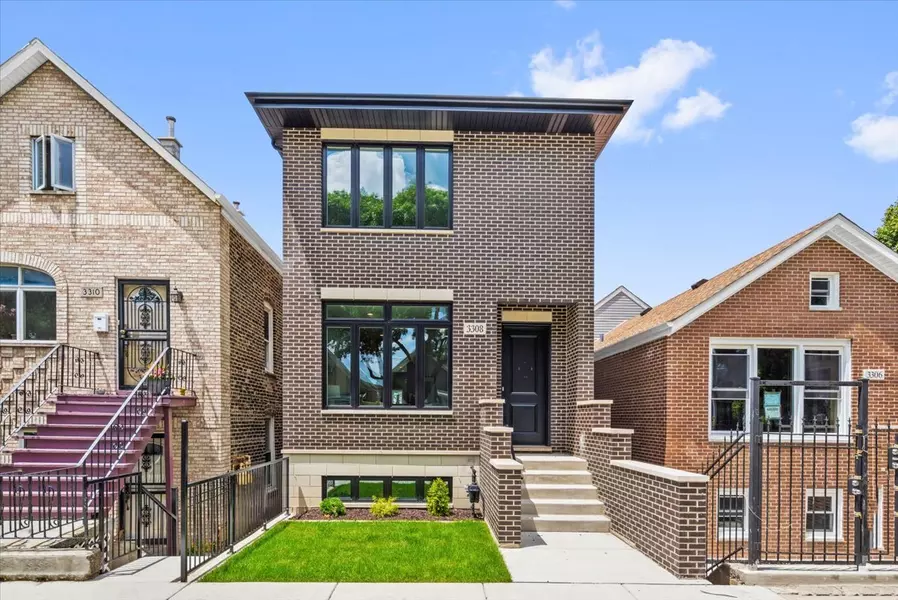 3308 S Leavitt ST, Chicago, IL 60608