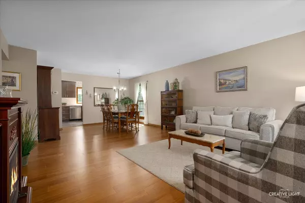 Wheaton, IL 60187,S085 Pleasant Hill RD
