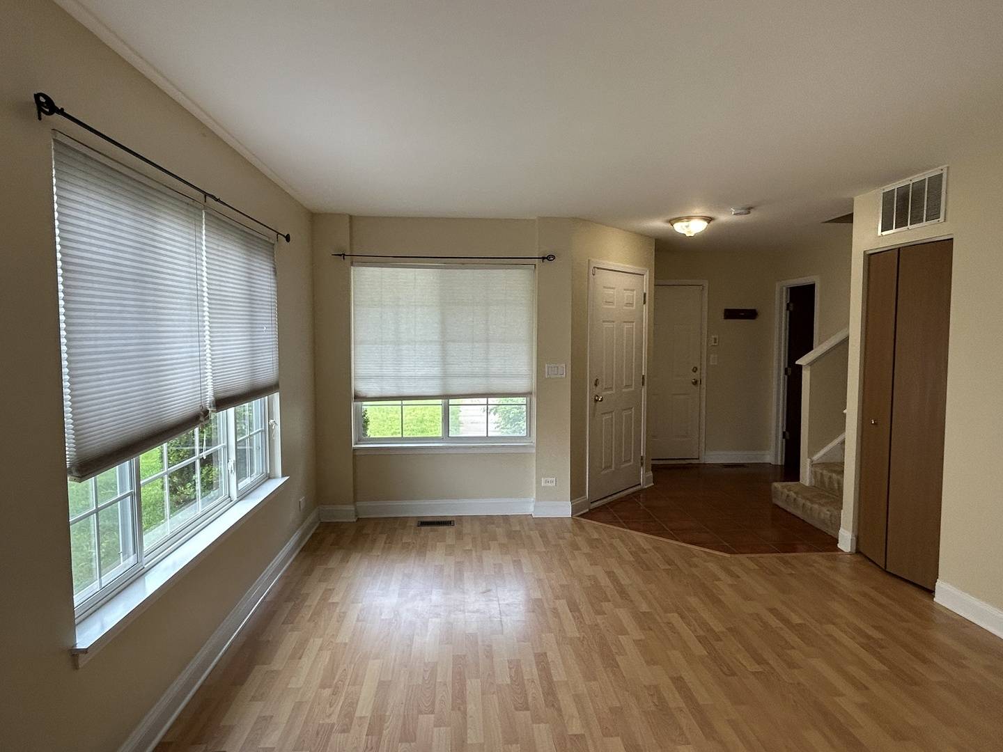 Lake In The Hills, IL 60156,3184 Impressions DR