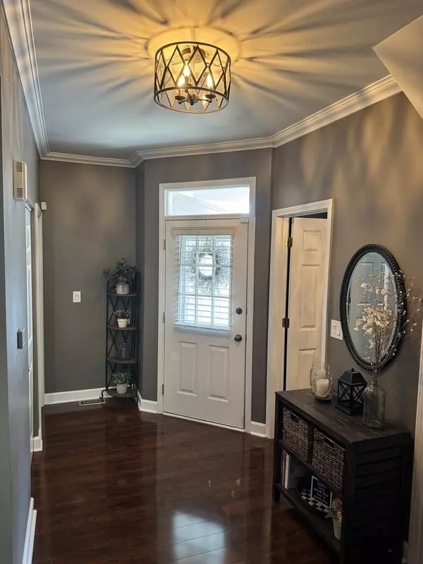 Naperville, IL 60564,2827 White Thorn CIR