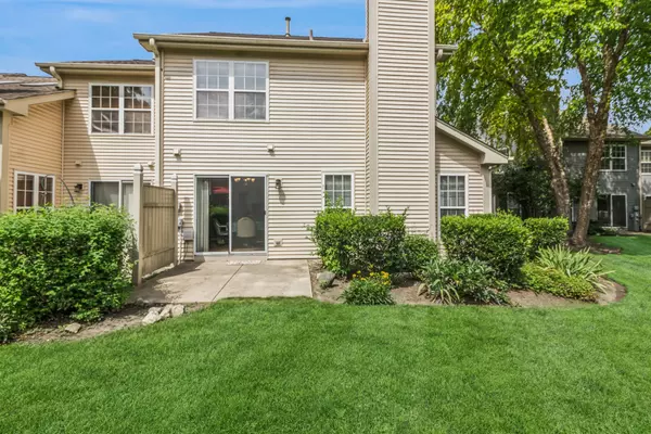 Elgin, IL 60120,879 Dandridge CT