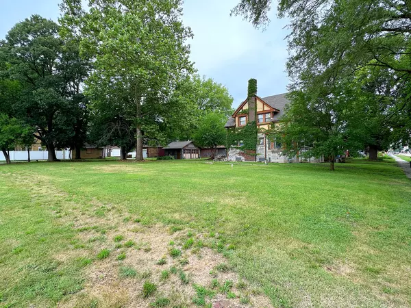 Streator, IL 61364,218 S Vermillion ST