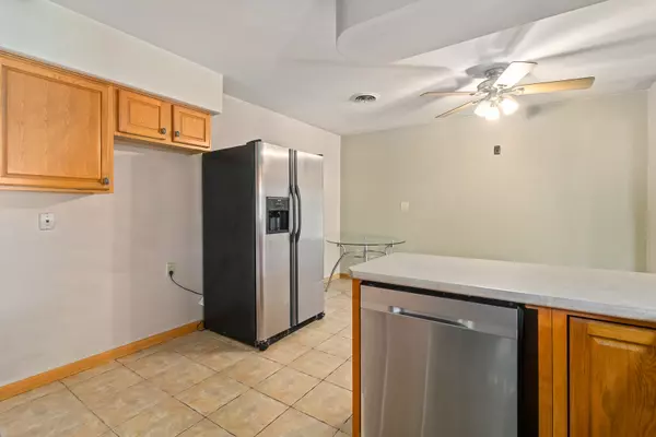 Crest Hill, IL 60403,1616 Barthelone ST